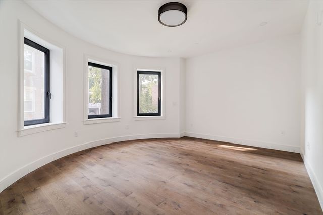 79 Park St 1, Brookline, MA 02446