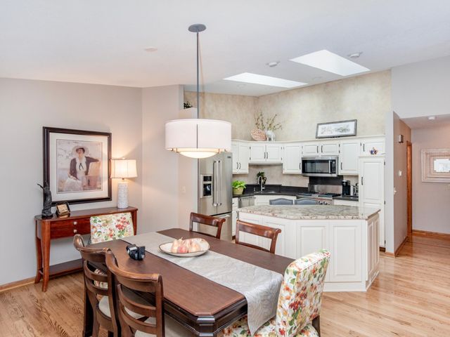 493 Sterling Street S, Maplewood, MN 55119