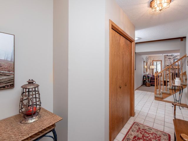 493 Sterling Street S, Maplewood, MN 55119