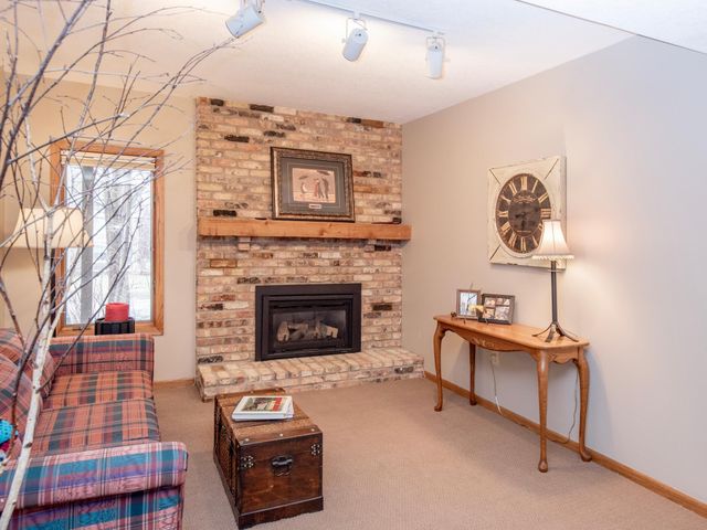 493 Sterling Street S, Maplewood, MN 55119