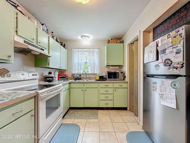 1934 MARQUIS Drive, Jacksonville, FL 32210