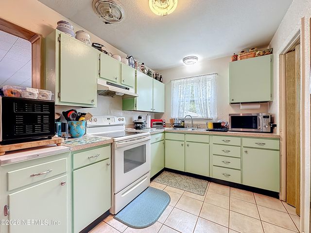 1934 MARQUIS Drive, Jacksonville, FL 32210