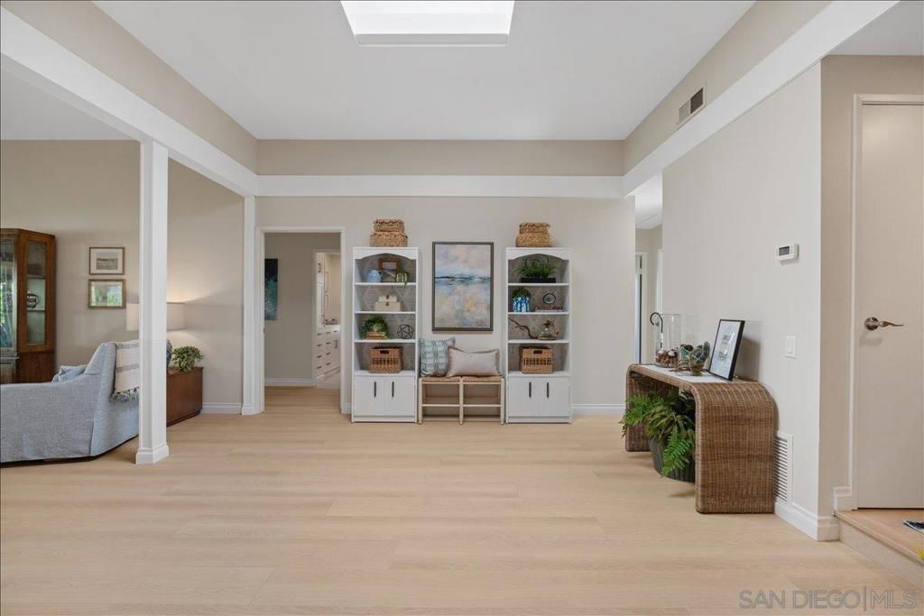 Image 3 of property listing at 14168 Kendra Way, Poway, CA 92064
