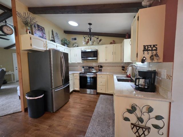 N2146 HILLCREST LANE, Wautoma, WI 54982