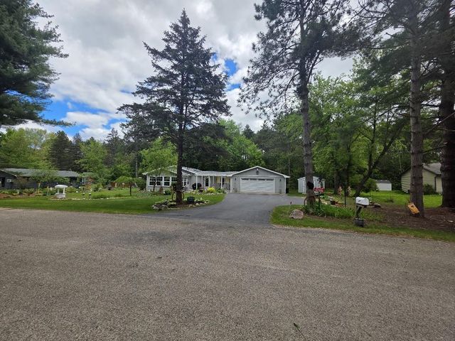 N2146 HILLCREST LANE, Wautoma, WI 54982