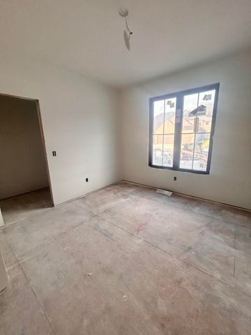 5904 S Clay Avenue, Springfield, MO 65810