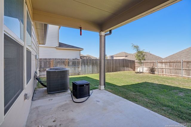 7019 Vista Loop, San Antonio, TX 78233