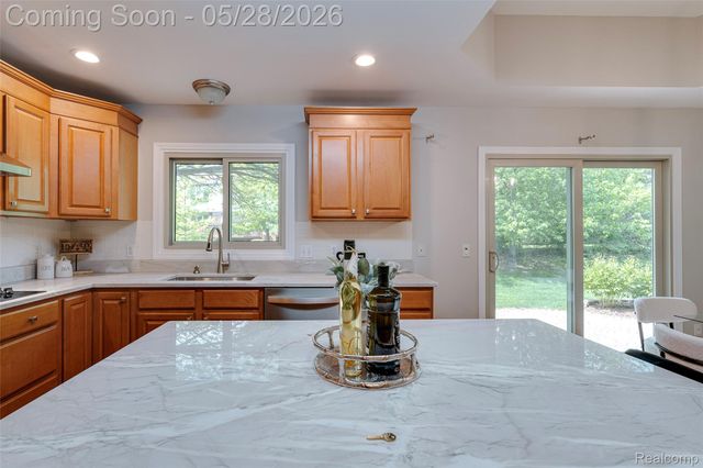 24557 Ackert Court, Novi, MI 48375