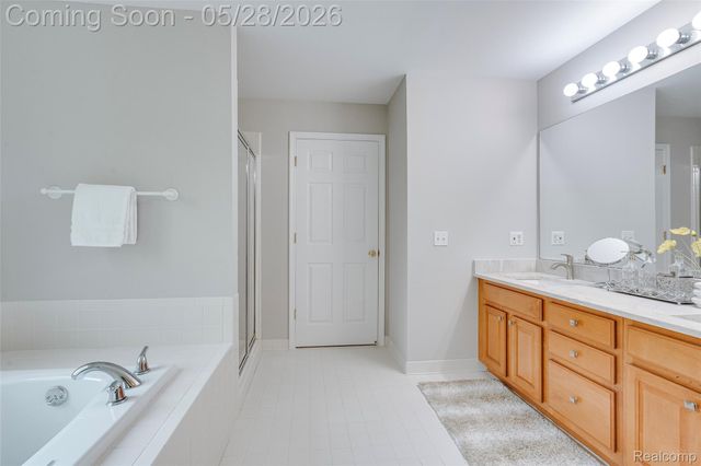 24557 Ackert Court, Novi, MI 48375