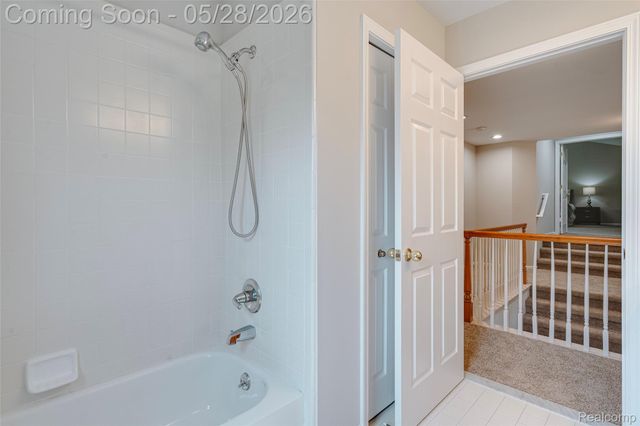24557 Ackert Court, Novi, MI 48375