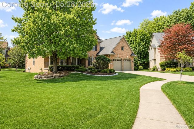 24557 Ackert Court, Novi, MI 48375