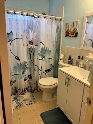 142 S SIMPSON STREET, Mount Dora, FL 32757