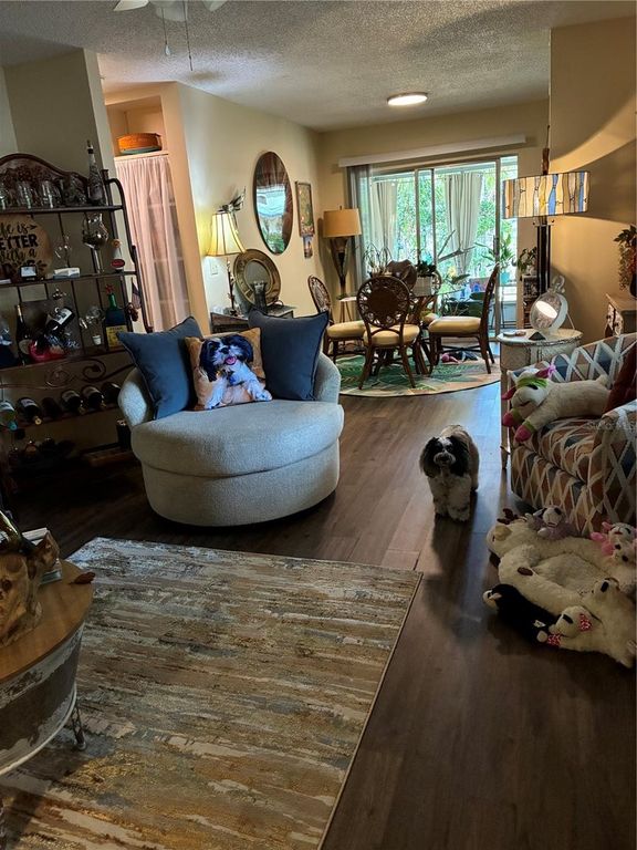 142 S SIMPSON STREET, Mount Dora, FL 32757