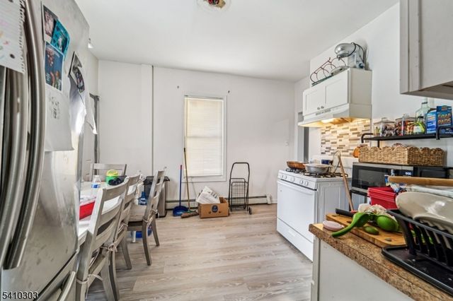 37 Hillman St, Paterson City, NJ 07522