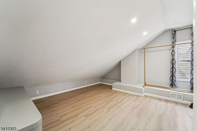 37 Hillman St, Paterson City, NJ 07522