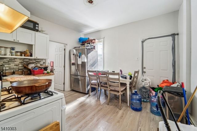 37 Hillman St, Paterson City, NJ 07522