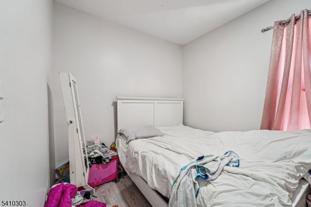 37 Hillman St, Paterson City, NJ 07522