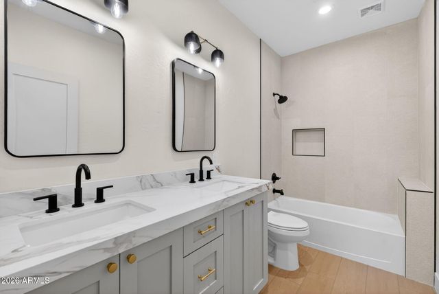 2735 E Flower Court, Gilbert, AZ 85298