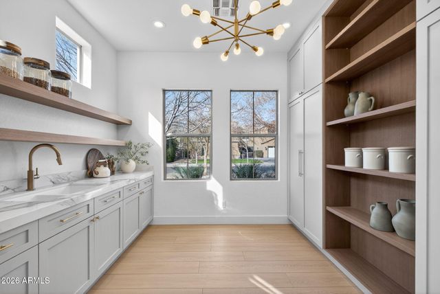 2735 E Flower Court, Gilbert, AZ 85298