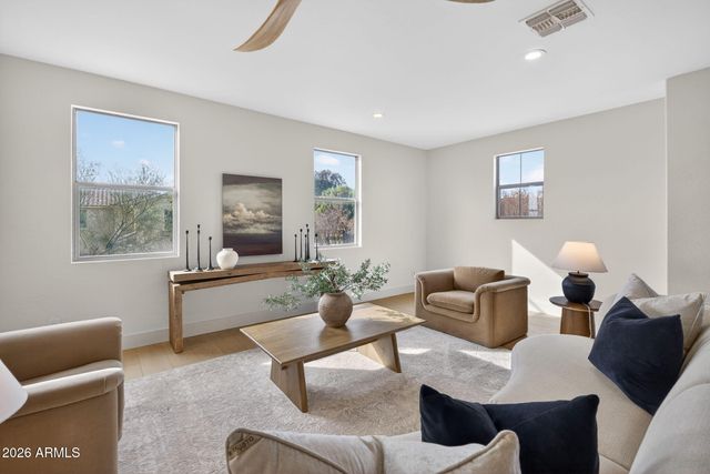 2735 E Flower Court, Gilbert, AZ 85298