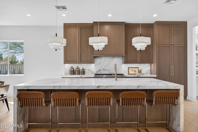 2735 E Flower Court, Gilbert, AZ 85298