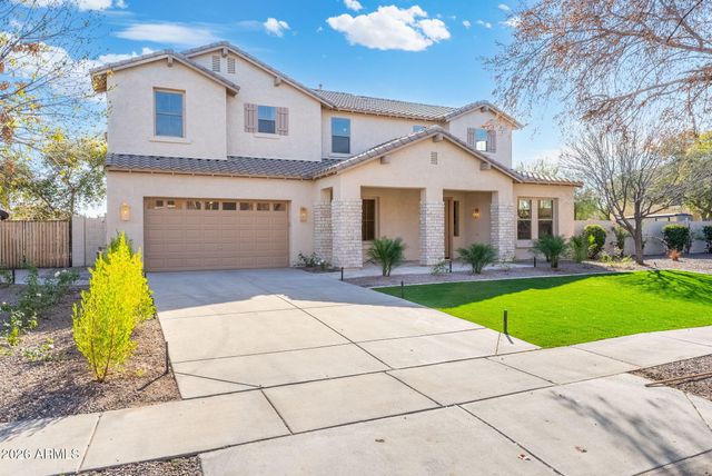 2735 E Flower Court, Gilbert, AZ 85298
