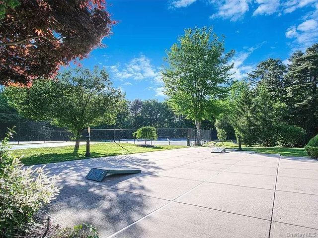 39 Quail Court, Manorville, NY 11949