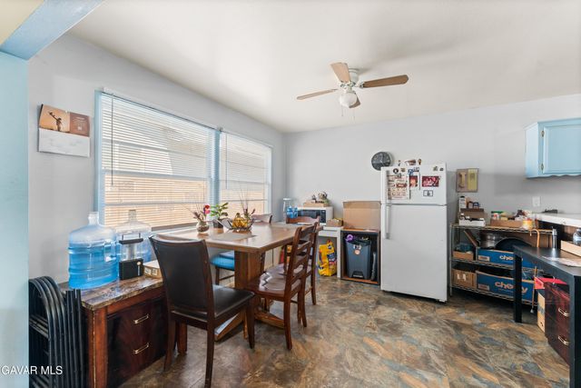 13525 Simshaw Avenue, Sylmar, CA 91342
