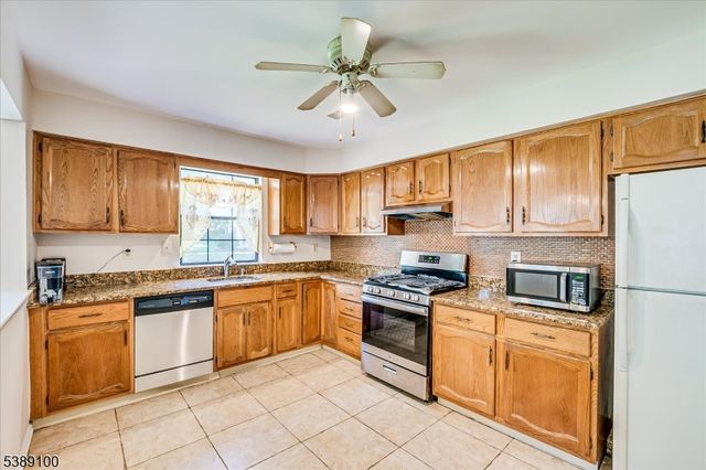 3801 Cricket Cir, Edison Twp., NJ 08820