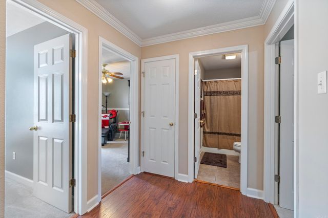 4640 Valiant, Conway, AR 72034