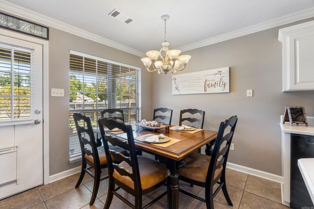 4640 Valiant, Conway, AR 72034