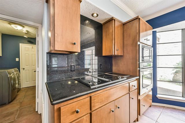 4008 Breakwood Drive, Houston, TX 77025