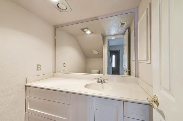 4008 Breakwood Drive, Houston, TX 77025