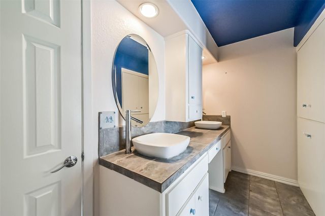 4008 Breakwood Drive, Houston, TX 77025