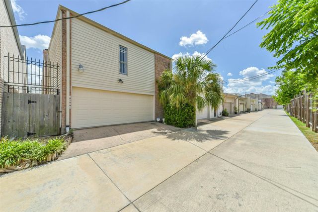 4008 Breakwood Drive, Houston, TX 77025