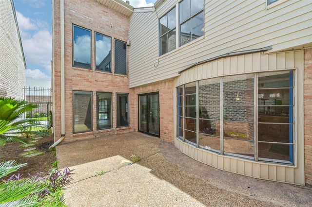 4008 Breakwood Drive, Houston, TX 77025