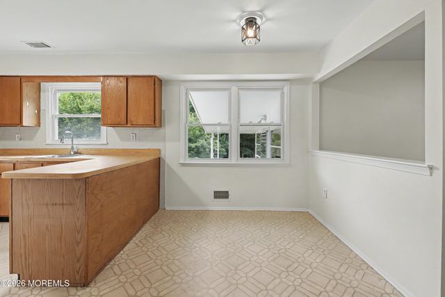 1075 Torremolinos Court, Toms River, NJ 08753