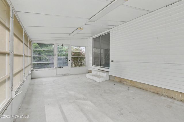 1075 Torremolinos Court, Toms River, NJ 08753