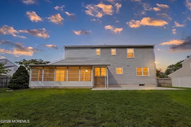 1075 Torremolinos Court, Toms River, NJ 08753