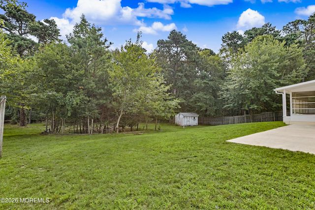 1075 Torremolinos Court, Toms River, NJ 08753