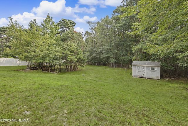 1075 Torremolinos Court, Toms River, NJ 08753