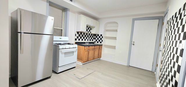 3520 S Winchester Avenue G, Chicago, IL 60609