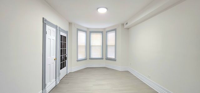 3520 S Winchester Avenue G, Chicago, IL 60609