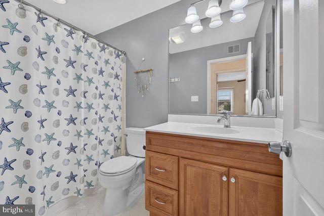 1240 PINE HILL RD, Mclean, VA 22101