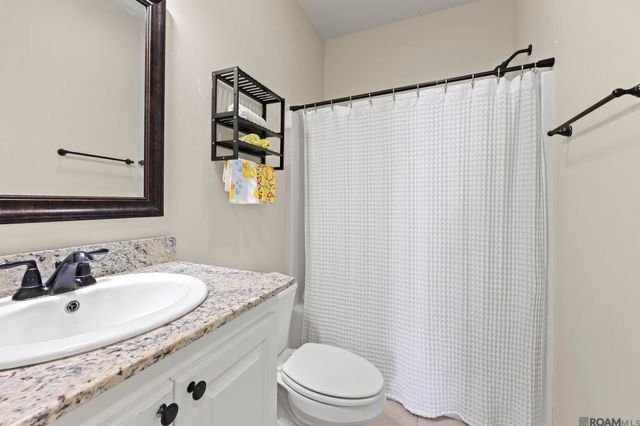 31067 Autumn Lake Dr, Walker, LA 70785