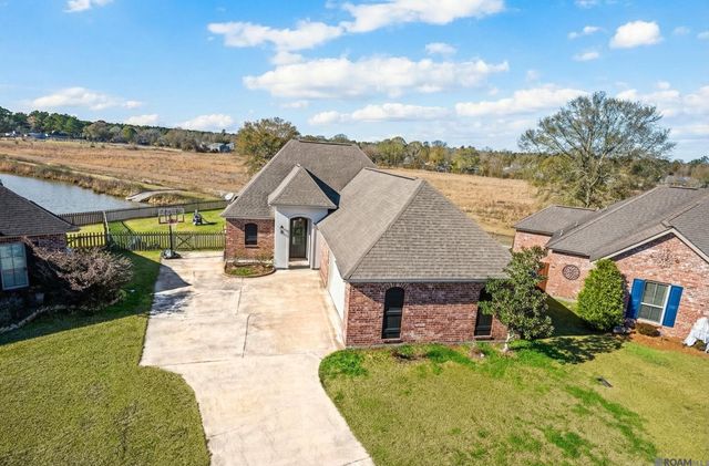 31067 Autumn Lake Dr, Walker, LA 70785