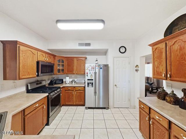 13704 Paseo De Fe Circle, Horizon City, TX 79928