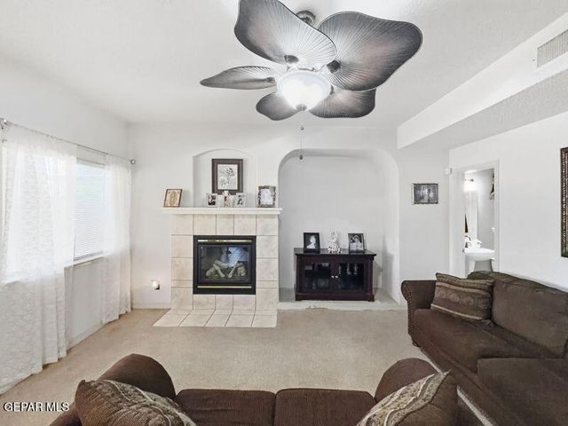 13704 Paseo De Fe Circle, Horizon City, TX 79928