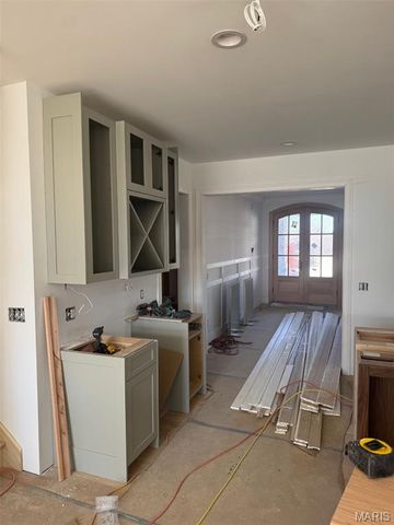 9504 Old Bonhomme Road, Olivette, MO 63132