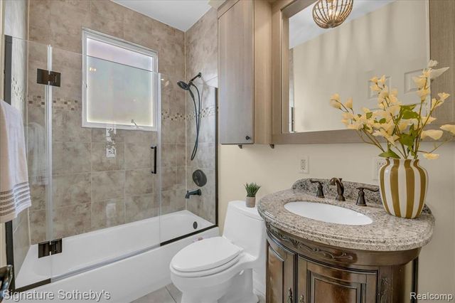 621 Dewey Street, Royal Oak, MI 48067